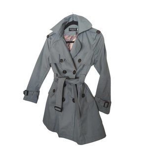 Short trench coat for Spring/Fall